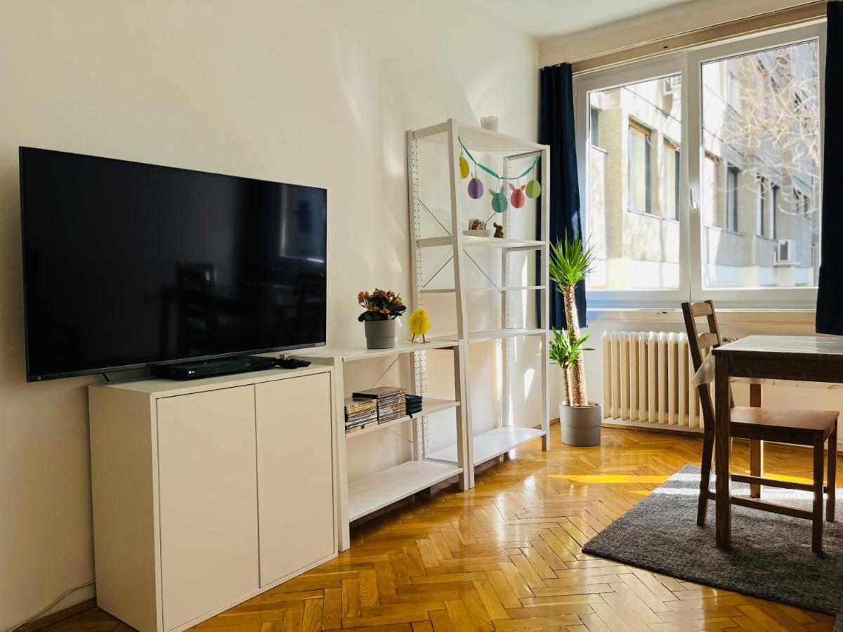 Appartamento Bauhaus Flat In Amazing Location Budapest Esterno foto