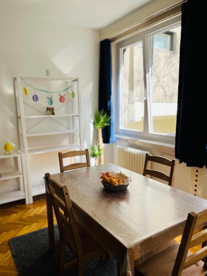 Appartamento Bauhaus Flat In Amazing Location Budapest Esterno foto